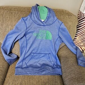 Women's med NorthFace hoodie